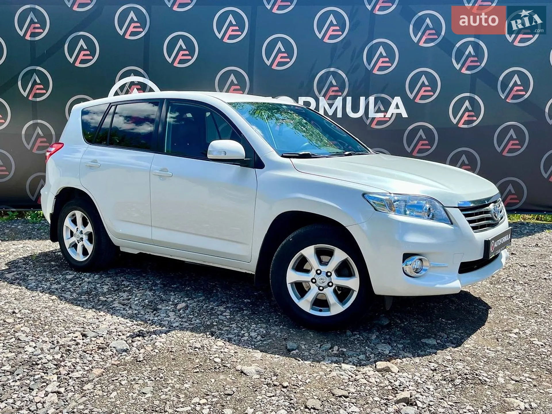 2010 Toyota RAV 4 - фото 1