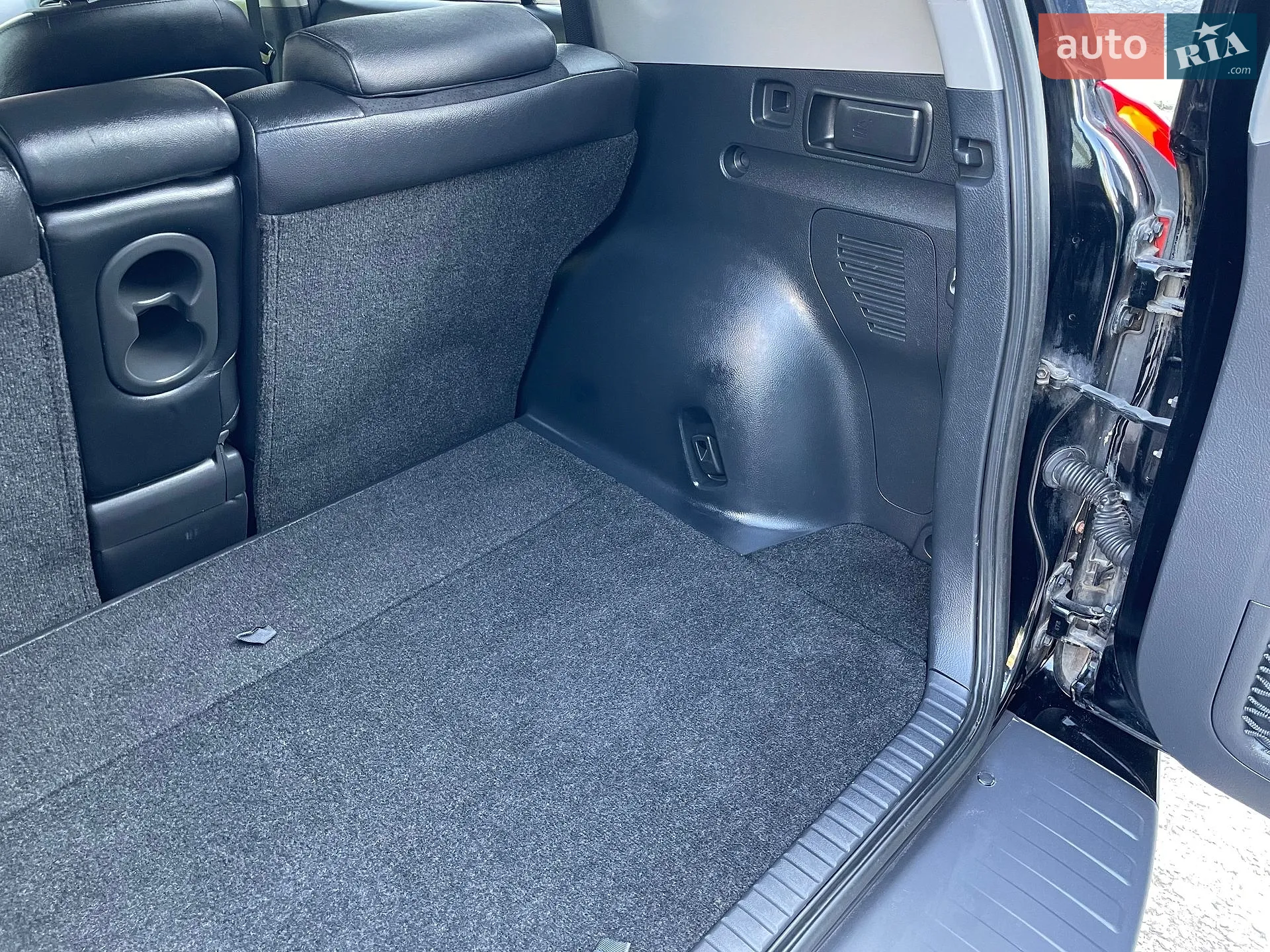 2011 Toyota RAV 4 - мініатюра 109