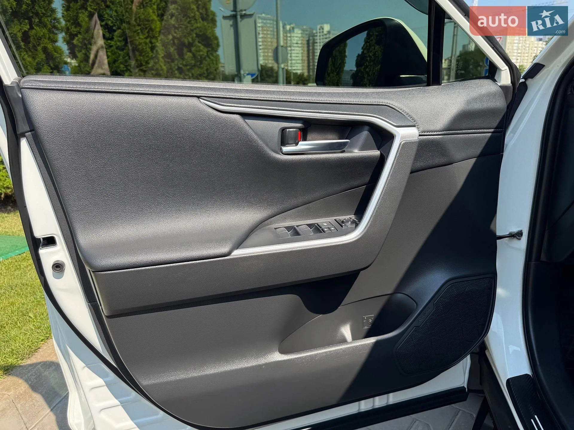 2020 Toyota RAV 4 - мініатюра 42