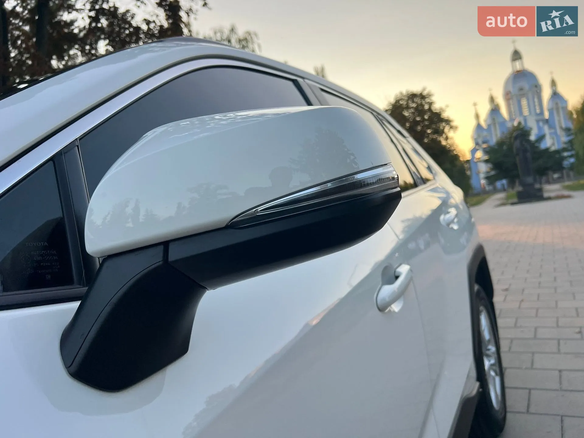 2019 Toyota RAV 4 - мініатюра 20