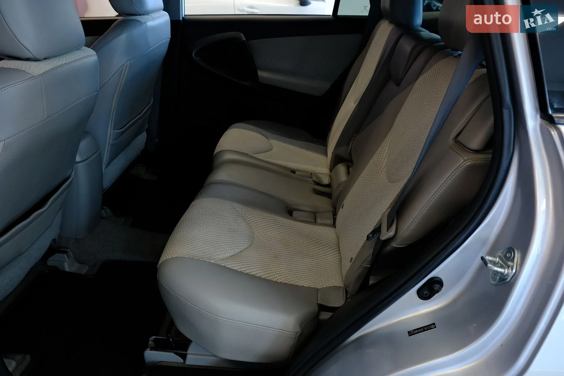 2014 Toyota RAV 4 - мініатюра 27