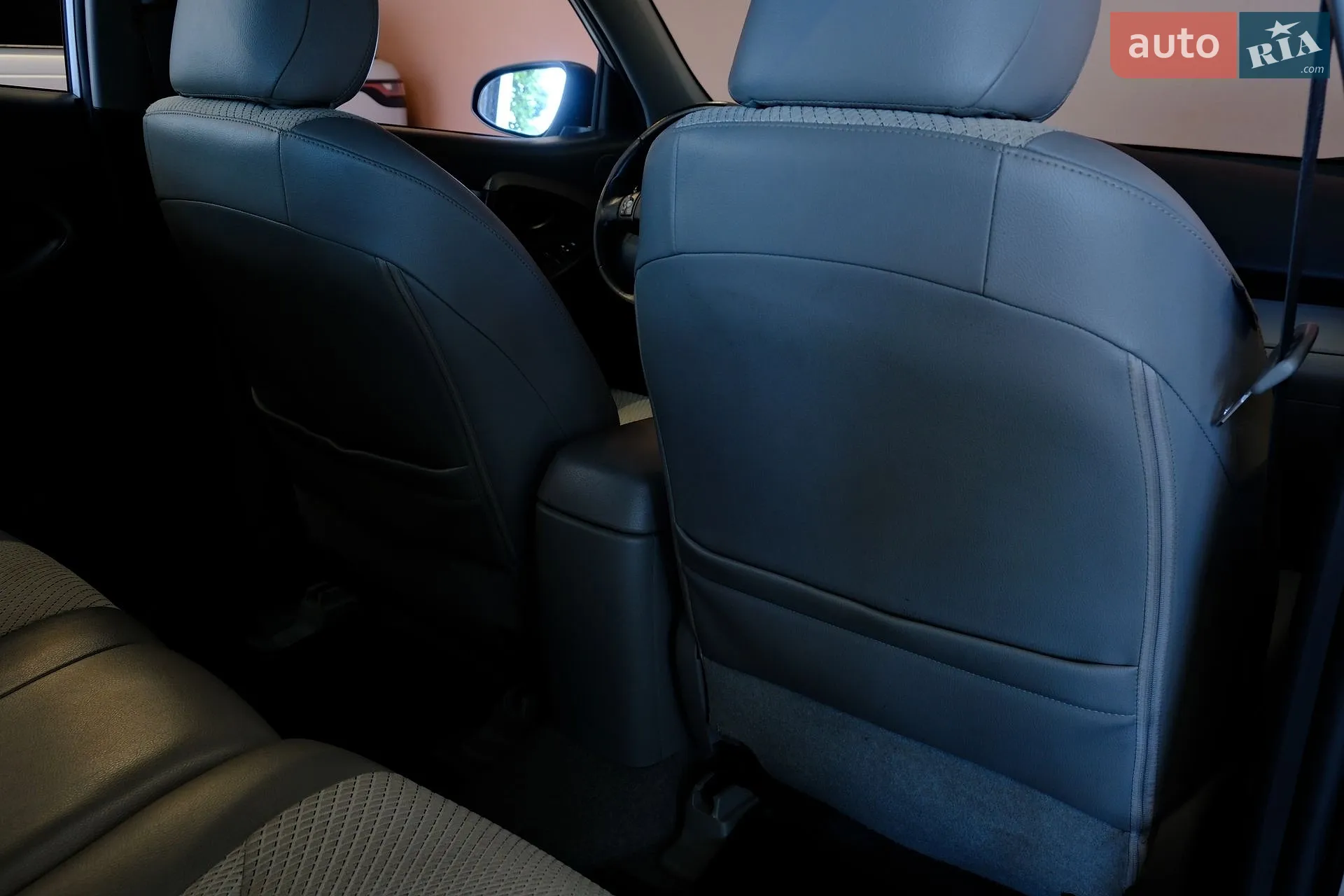 2014 Toyota RAV 4 - мініатюра 31