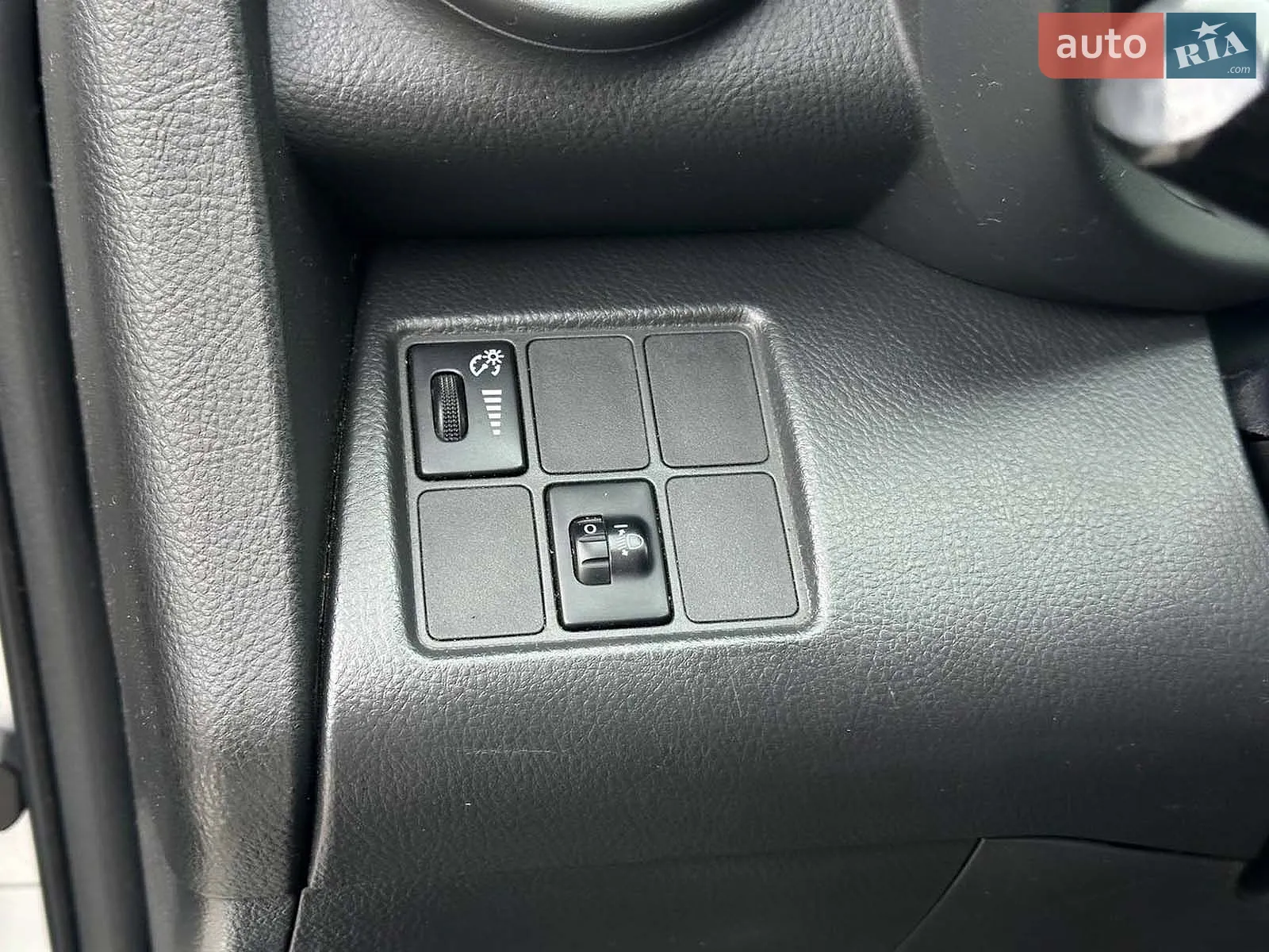2010 Toyota RAV 4 - мініатюра 18
