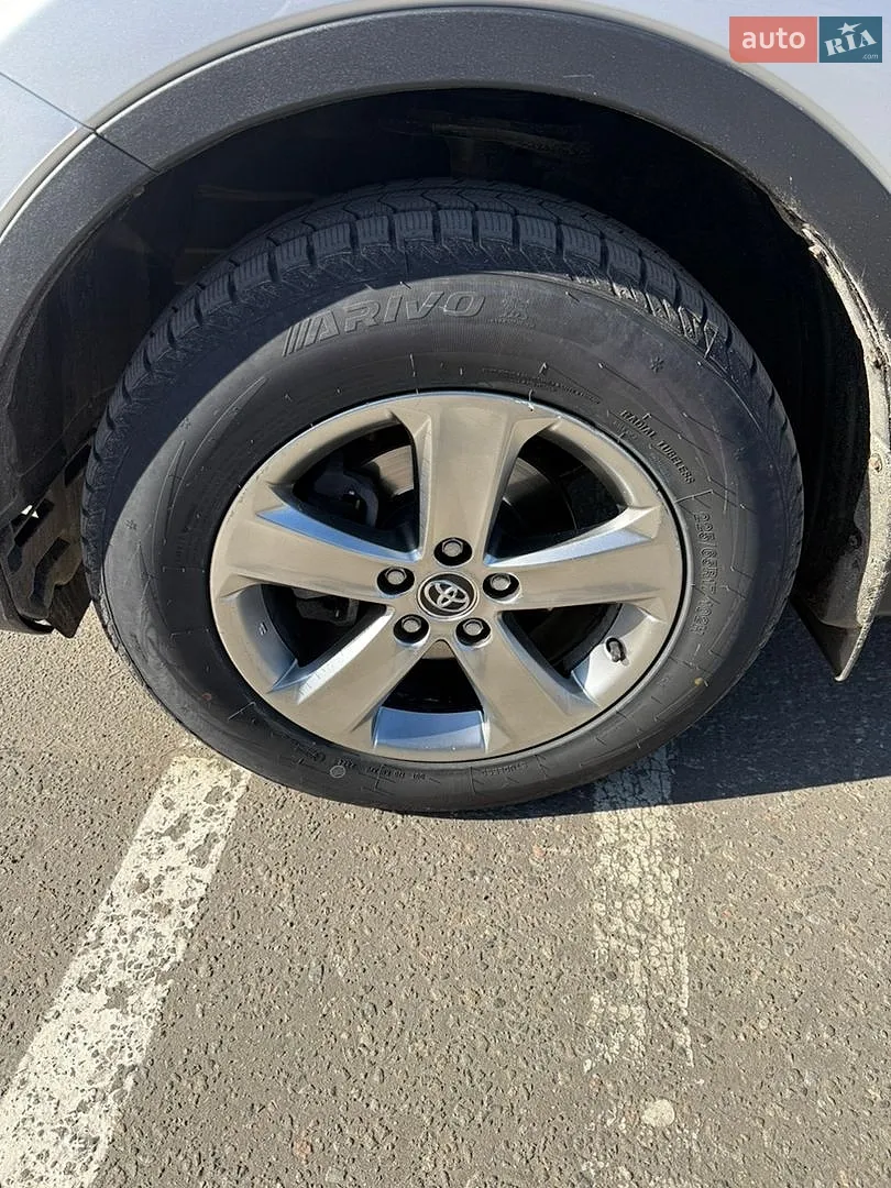 2015 Toyota RAV 4 - мініатюра 9