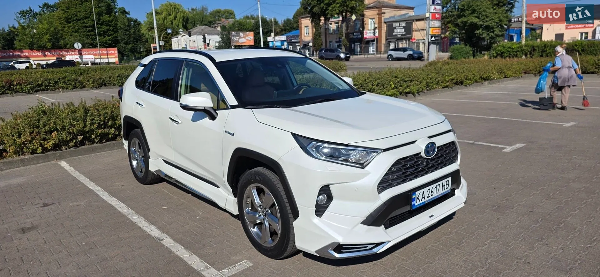 2021 Toyota RAV 4 - фото 1