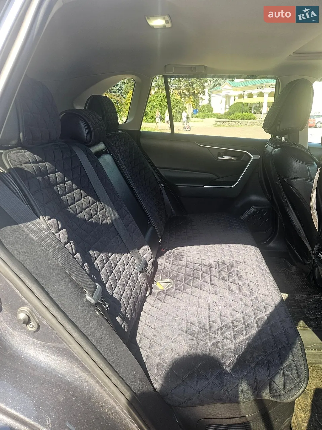 2019 Toyota RAV 4 - мініатюра 10