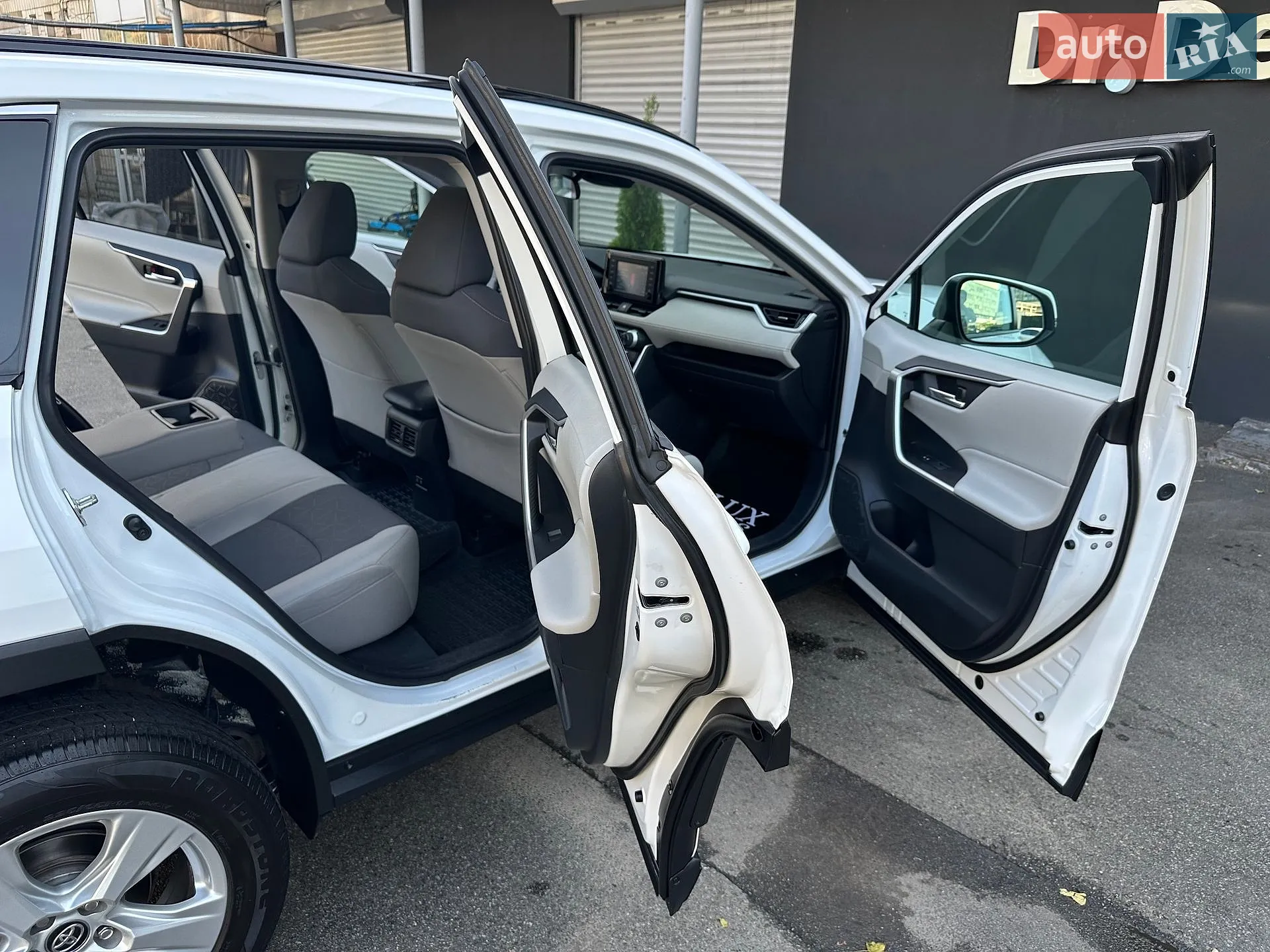 2019 Toyota RAV 4 - мініатюра 42