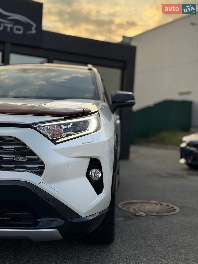 2019 Toyota RAV 4 - мініатюра 8