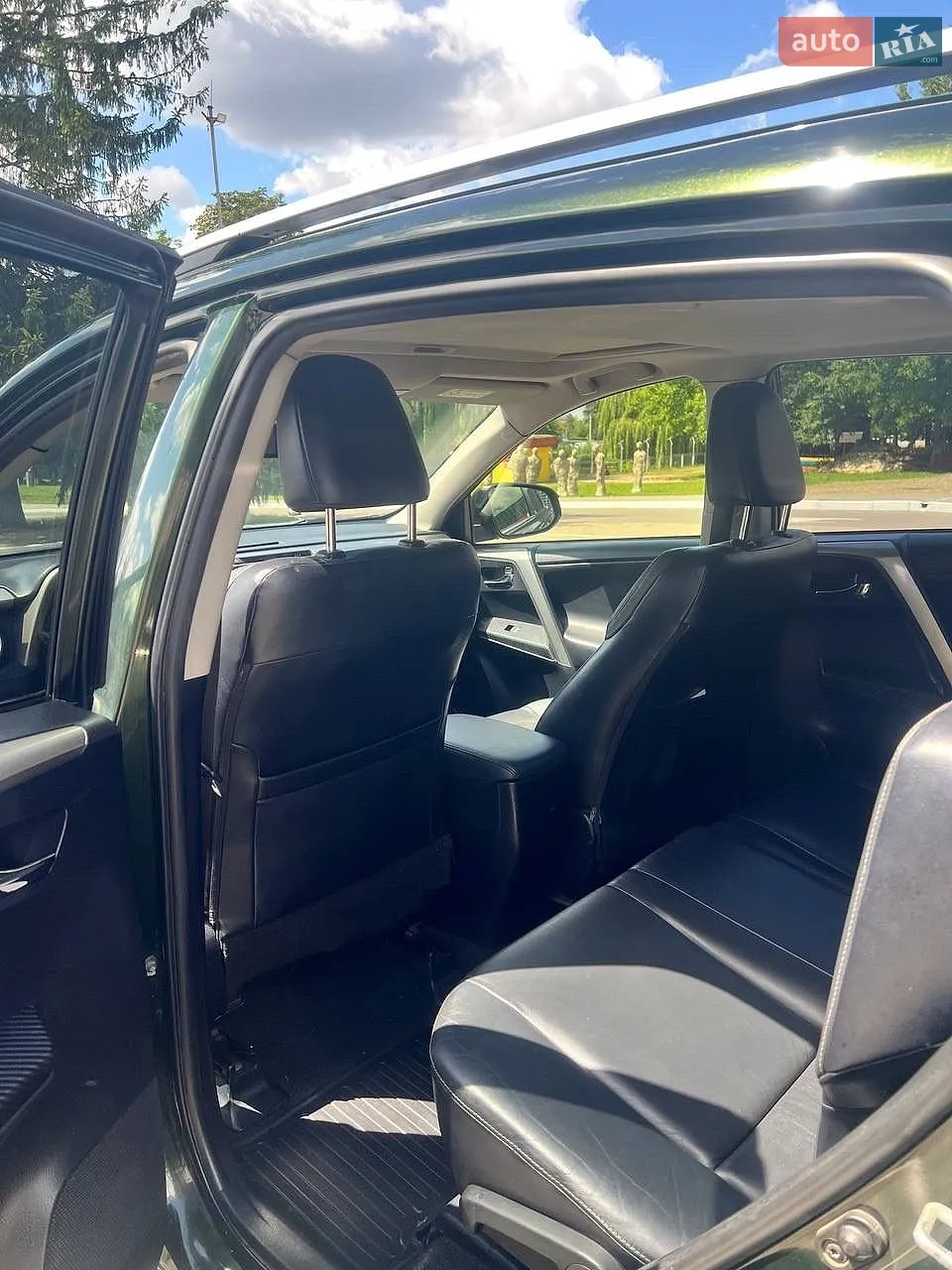 2013 Toyota RAV 4 - мініатюра 16
