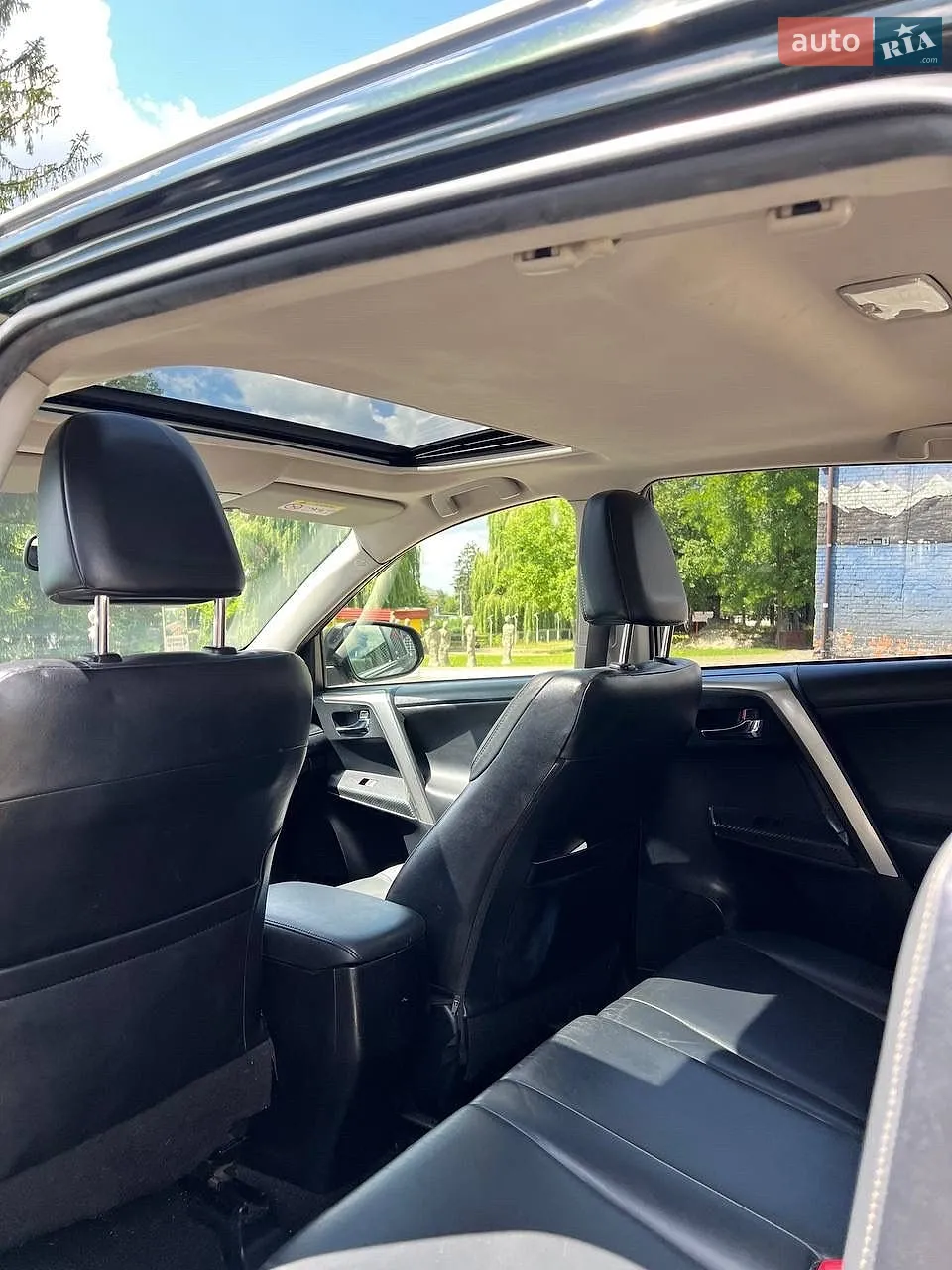 2013 Toyota RAV 4 - мініатюра 19