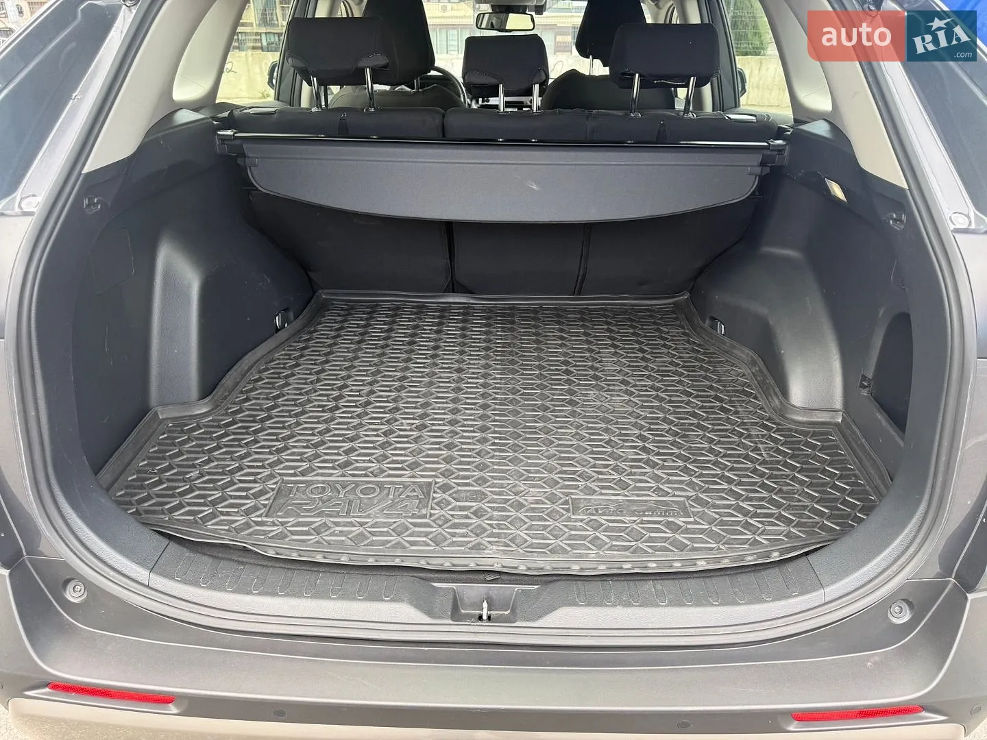 2022 Toyota RAV 4 - мініатюра 10