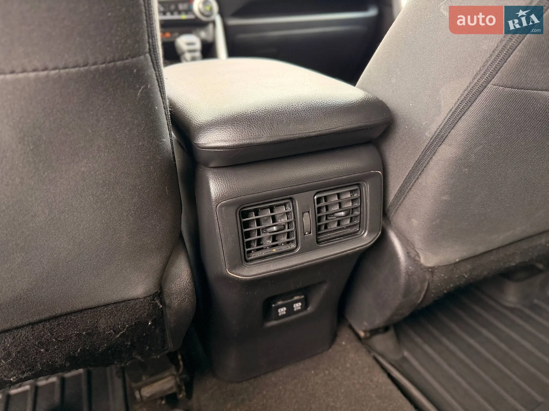 2019 Toyota RAV 4 - мініатюра 59