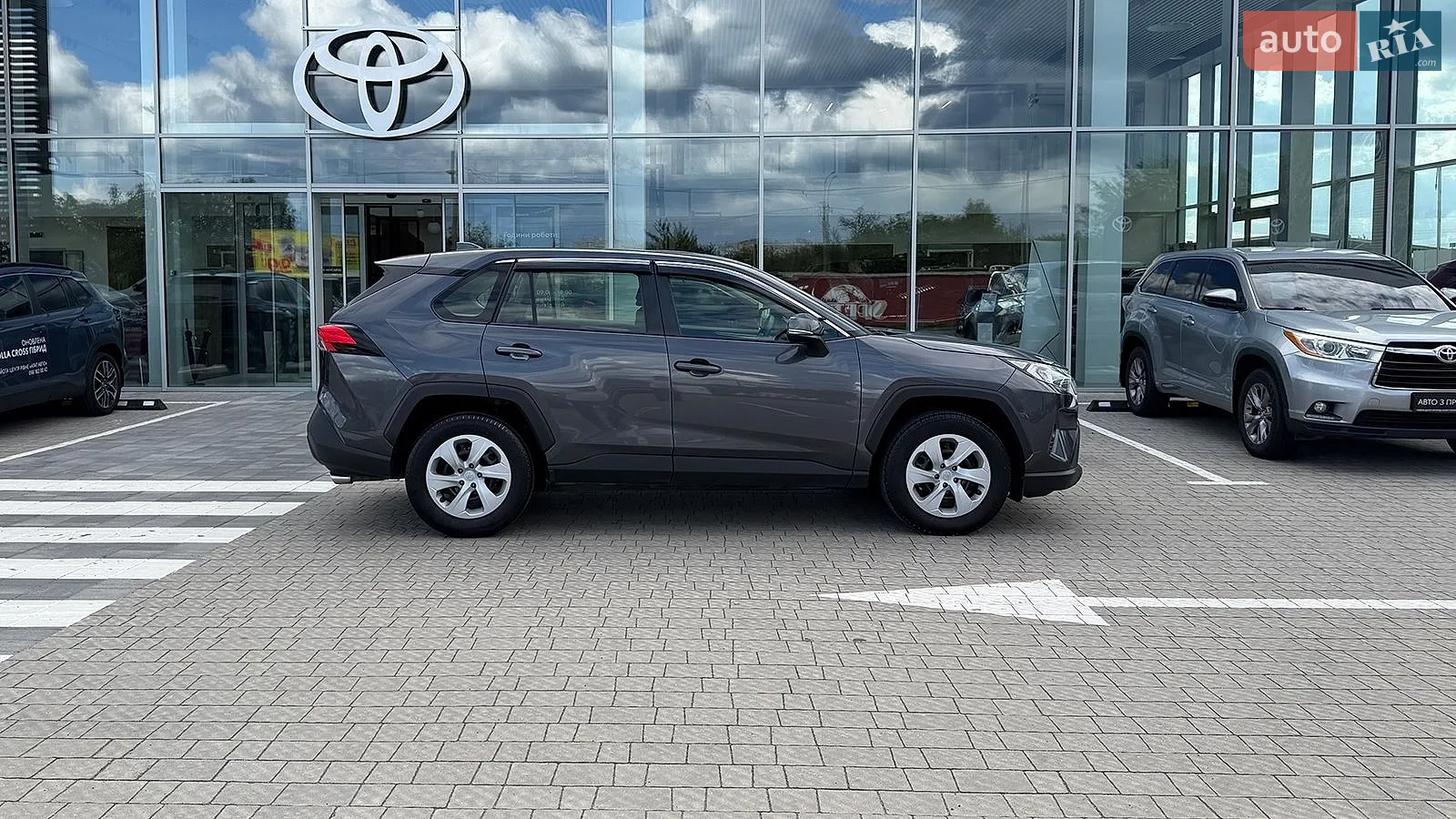 2020 Toyota RAV 4 - мініатюра 17