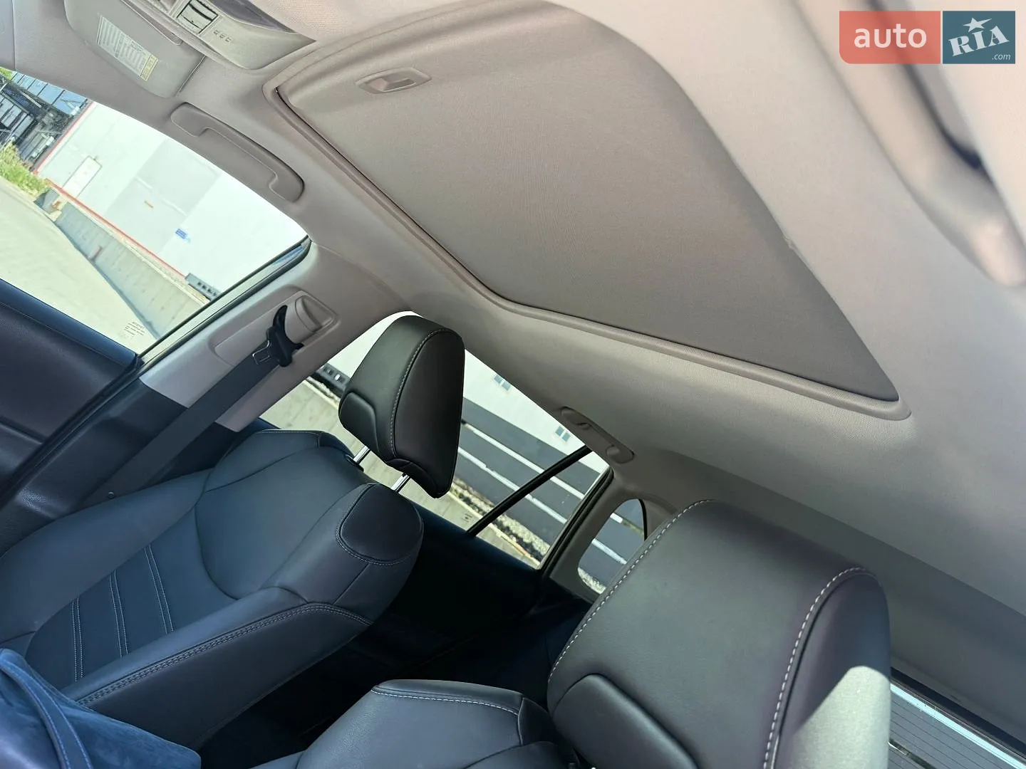 2021 Toyota RAV 4 - мініатюра 26
