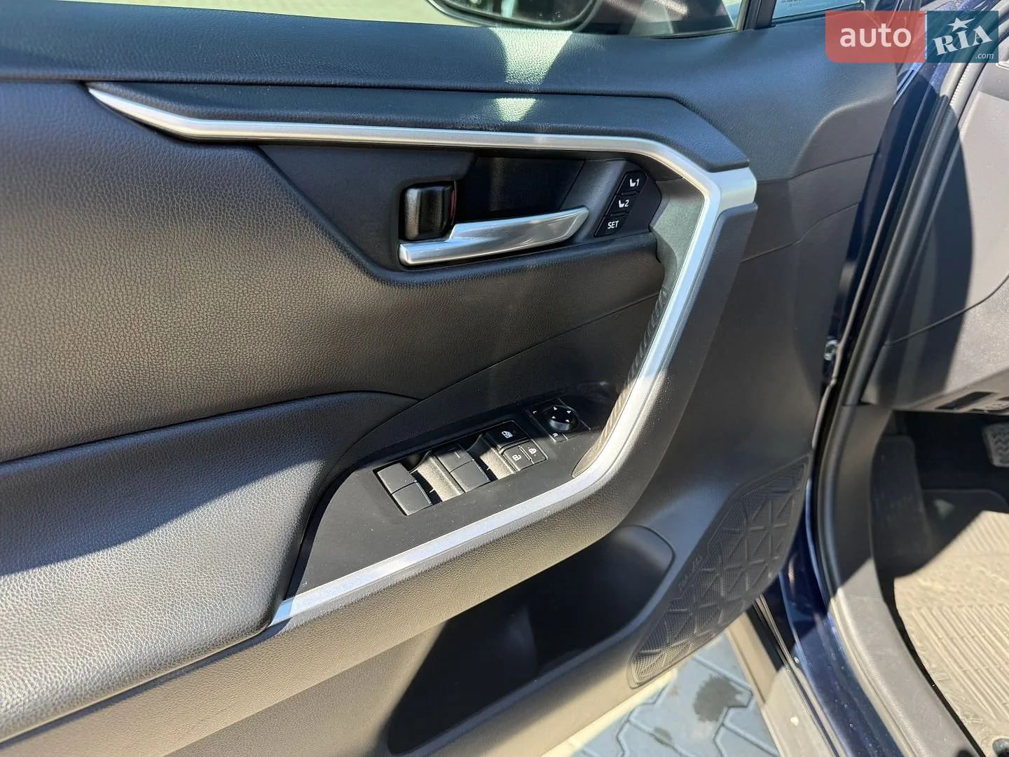 2021 Toyota RAV 4 - мініатюра 27