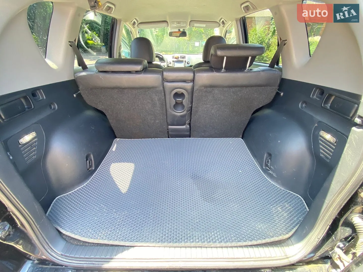 2010 Toyota RAV 4 - мініатюра 17