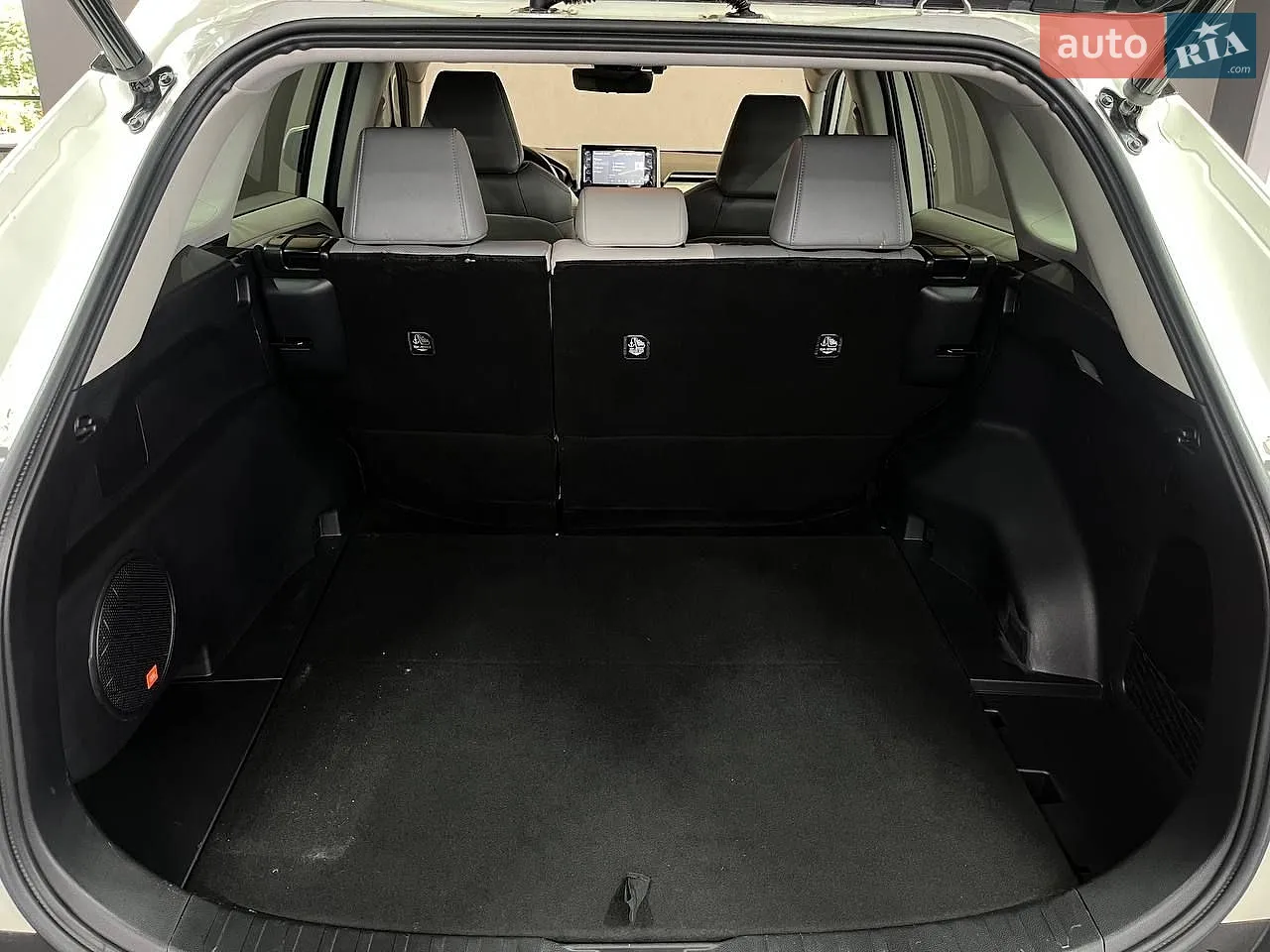 2020 Toyota RAV 4 - мініатюра 18