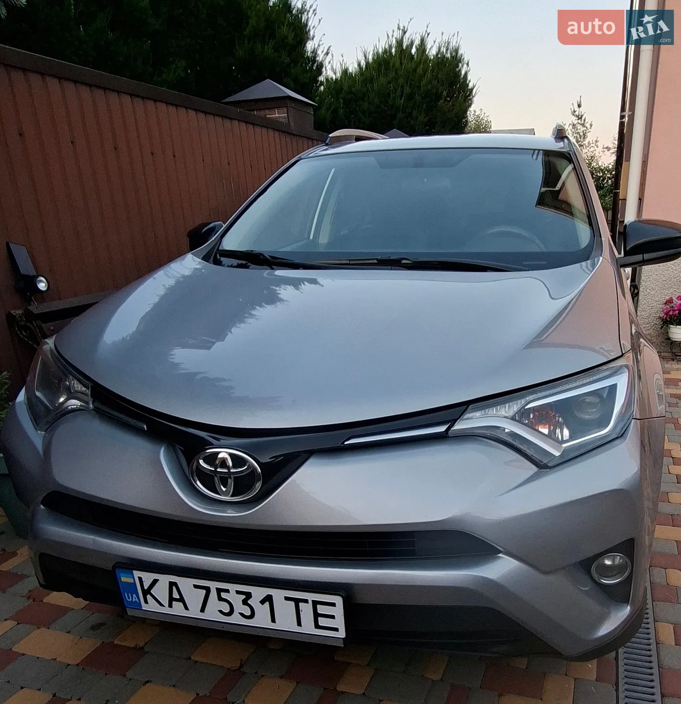 2016 Toyota RAV 4 - мініатюра 9