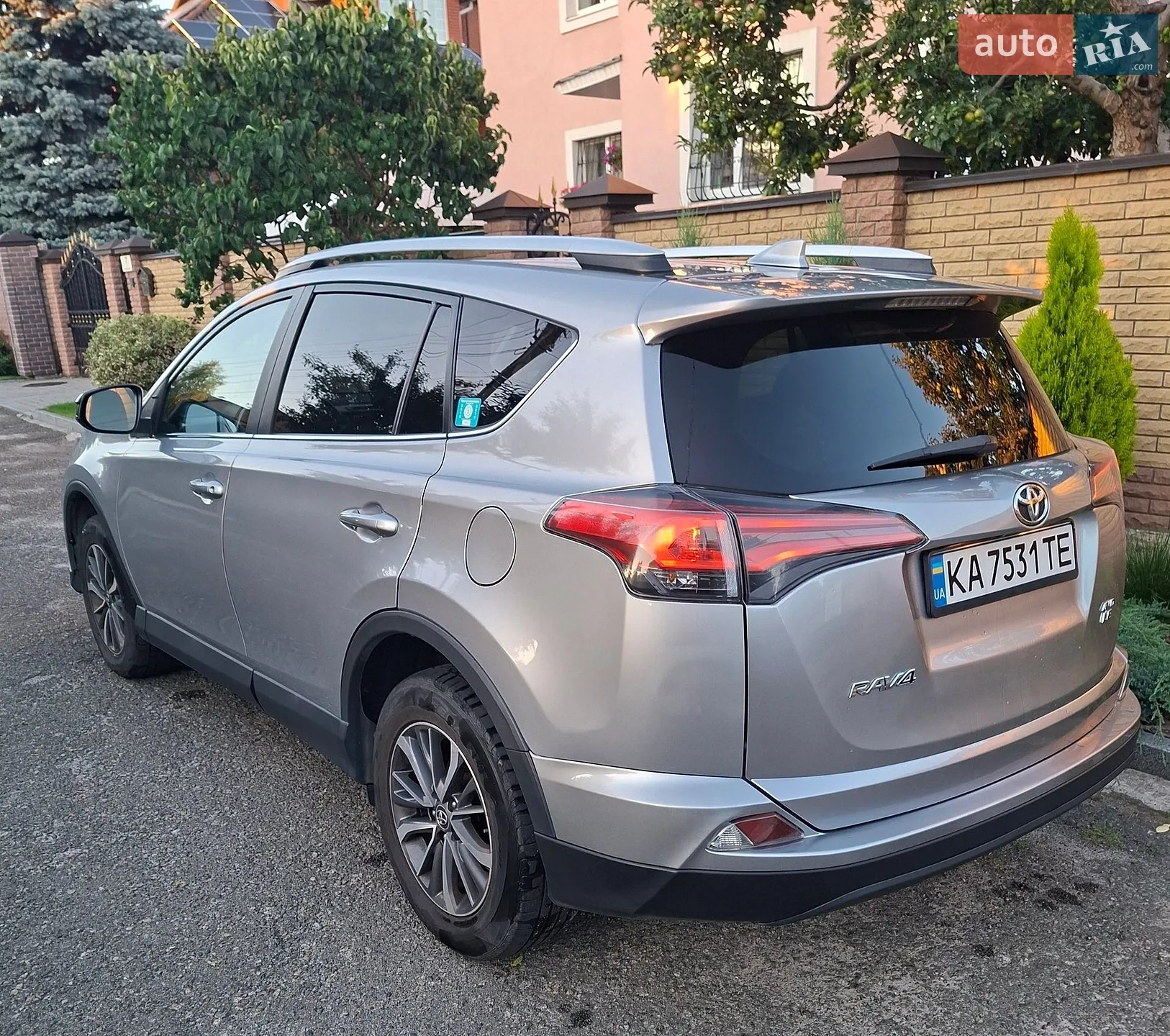 2016 Toyota RAV 4 - мініатюра 17
