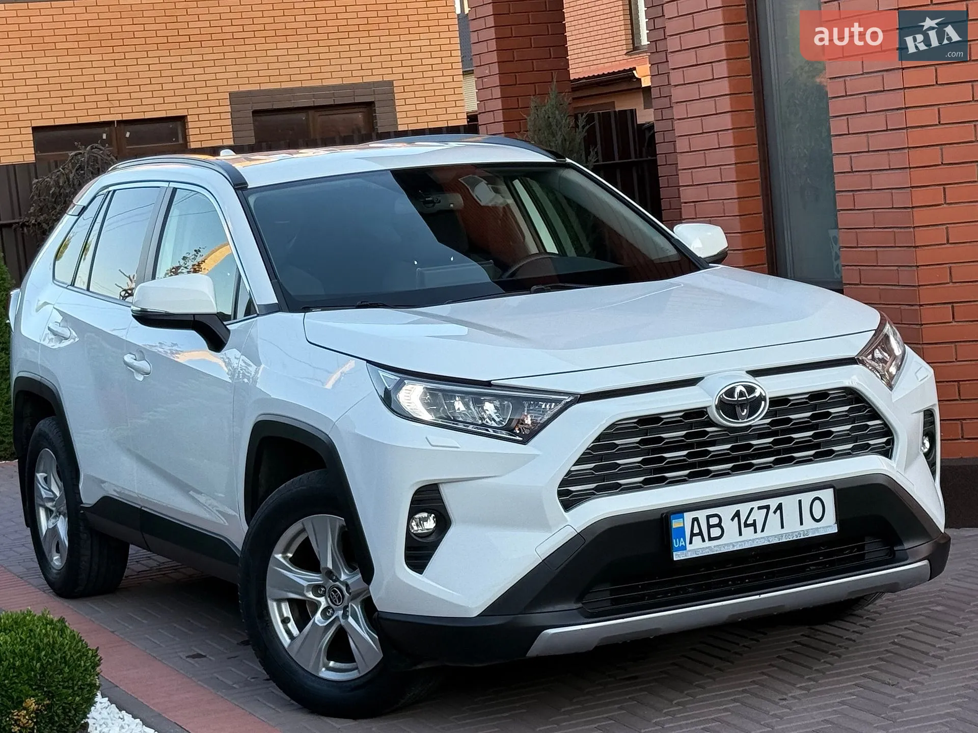2019 Toyota RAV 4 - мініатюра 7
