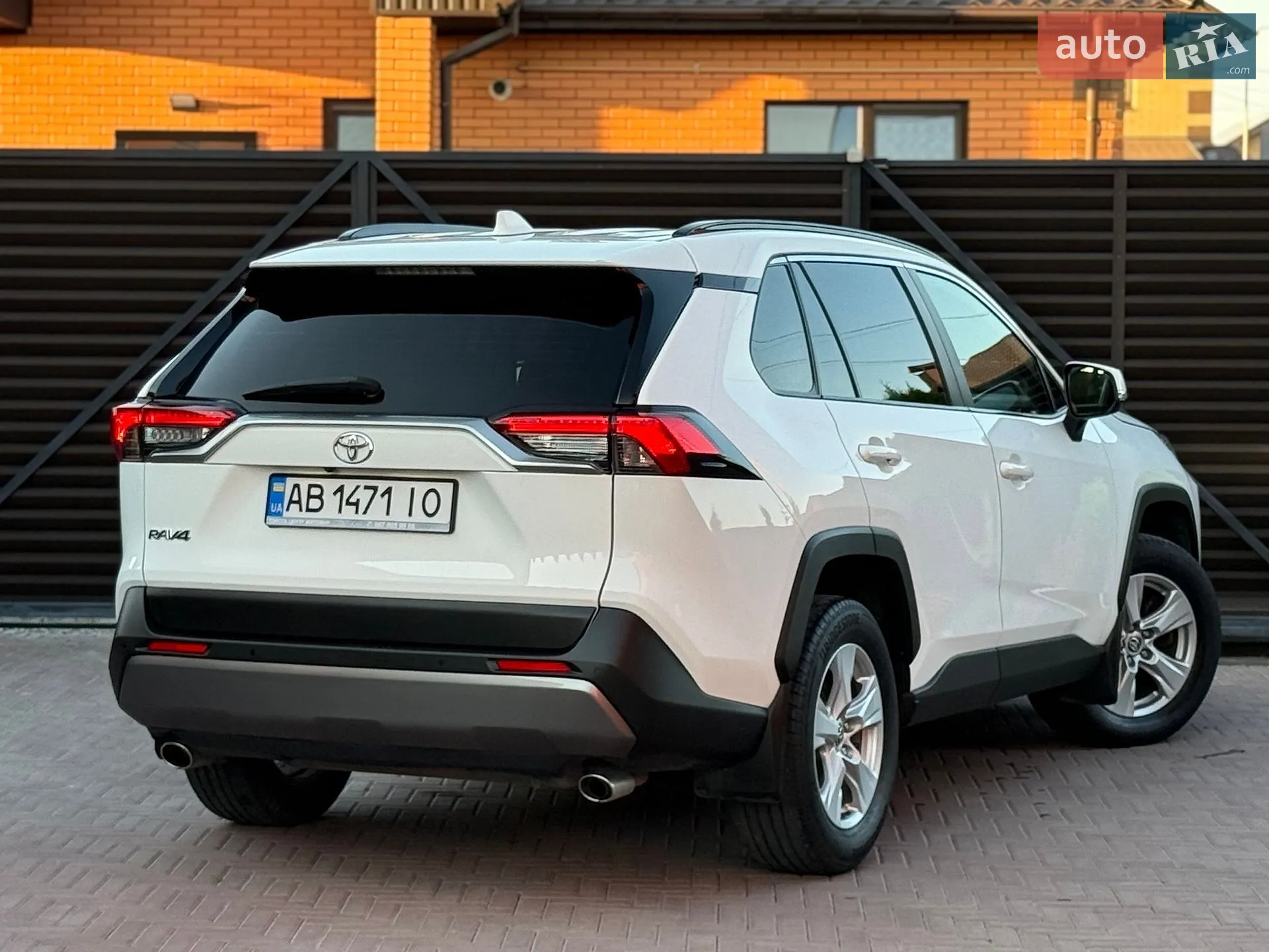 2019 Toyota RAV 4 - мініатюра 26