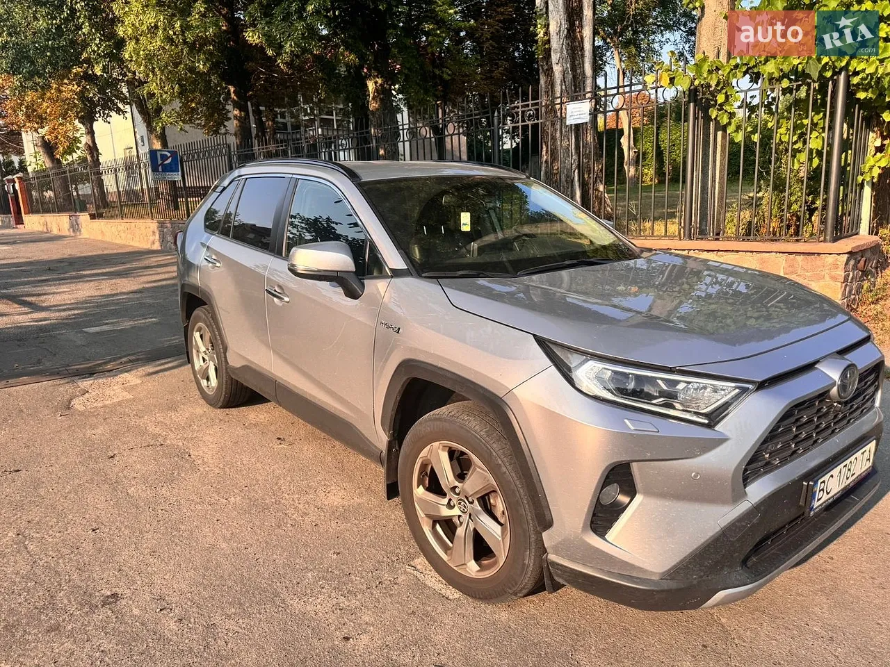 2019 Toyota RAV 4 - мініатюра 27