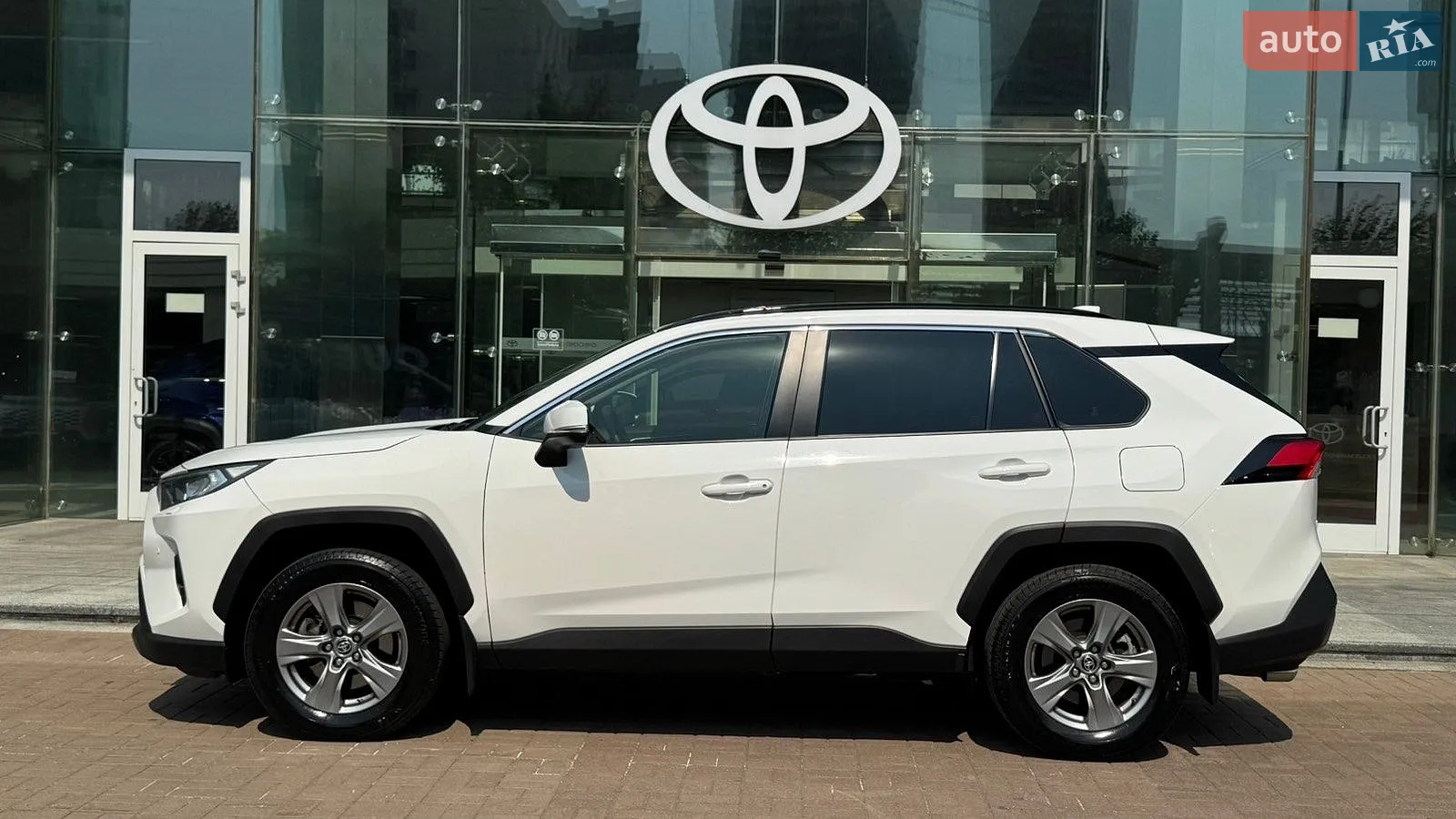 2021 Toyota RAV 4 - мініатюра 3