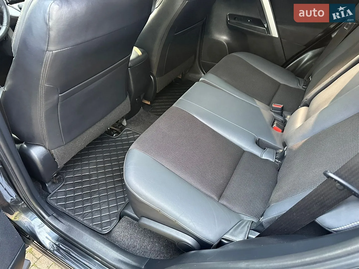 2016 Toyota RAV 4 - мініатюра 97