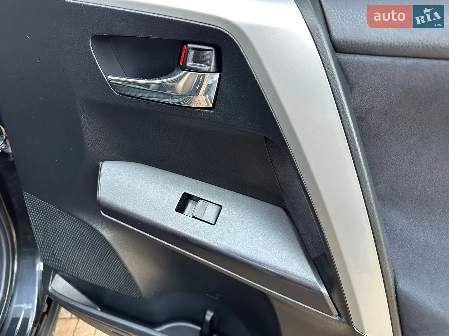 2016 Toyota RAV 4 - мініатюра 119