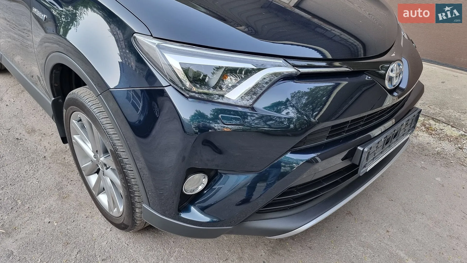 2017 Toyota RAV 4 - фото 1