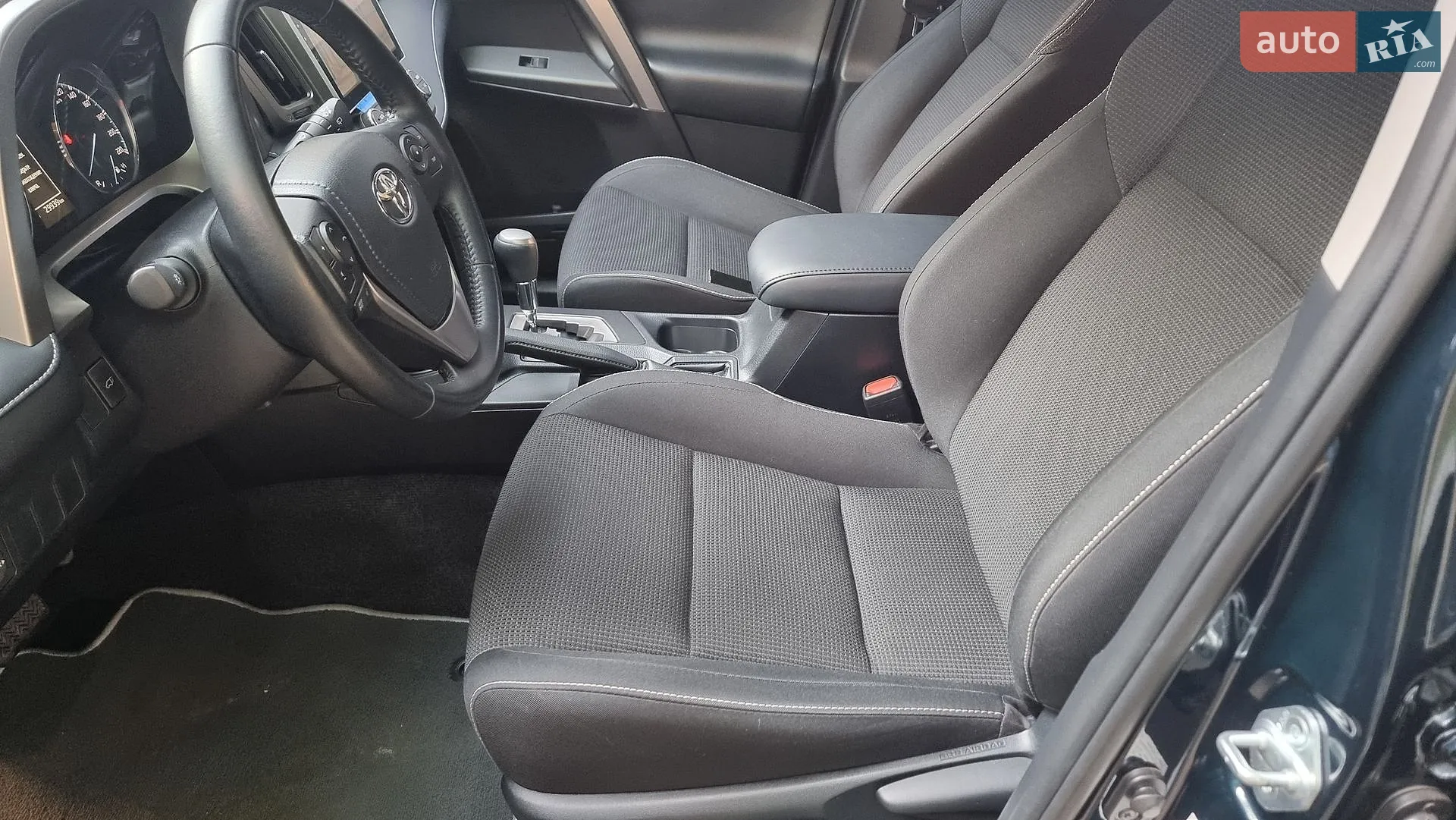 2017 Toyota RAV 4 - мініатюра 29