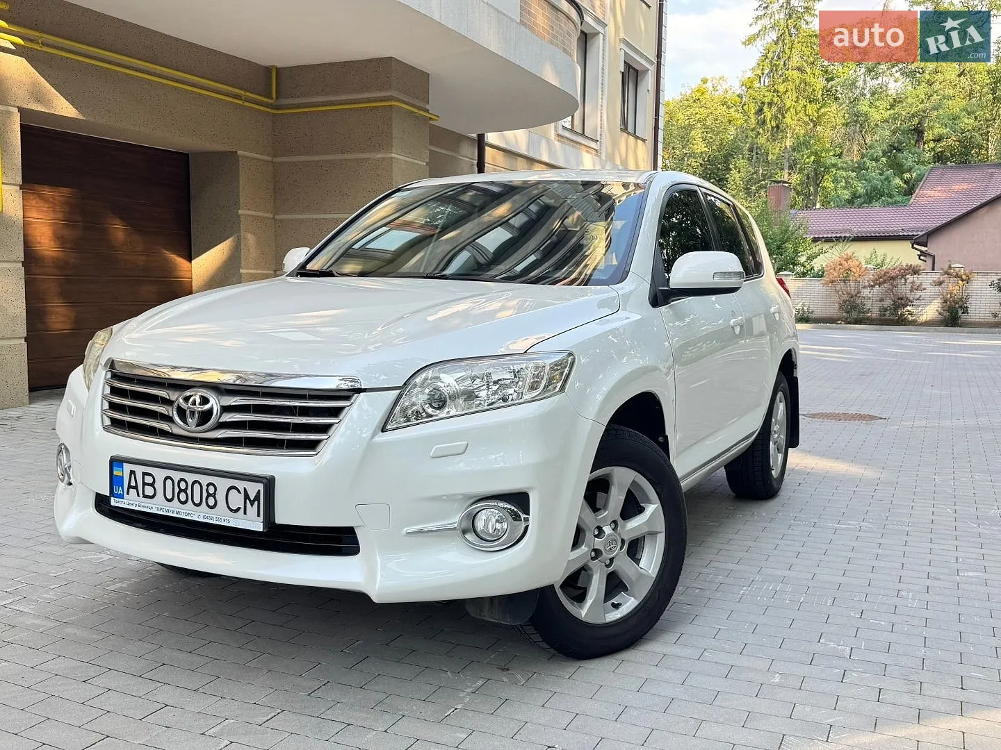 2010 Toyota RAV 4 - мініатюра 2