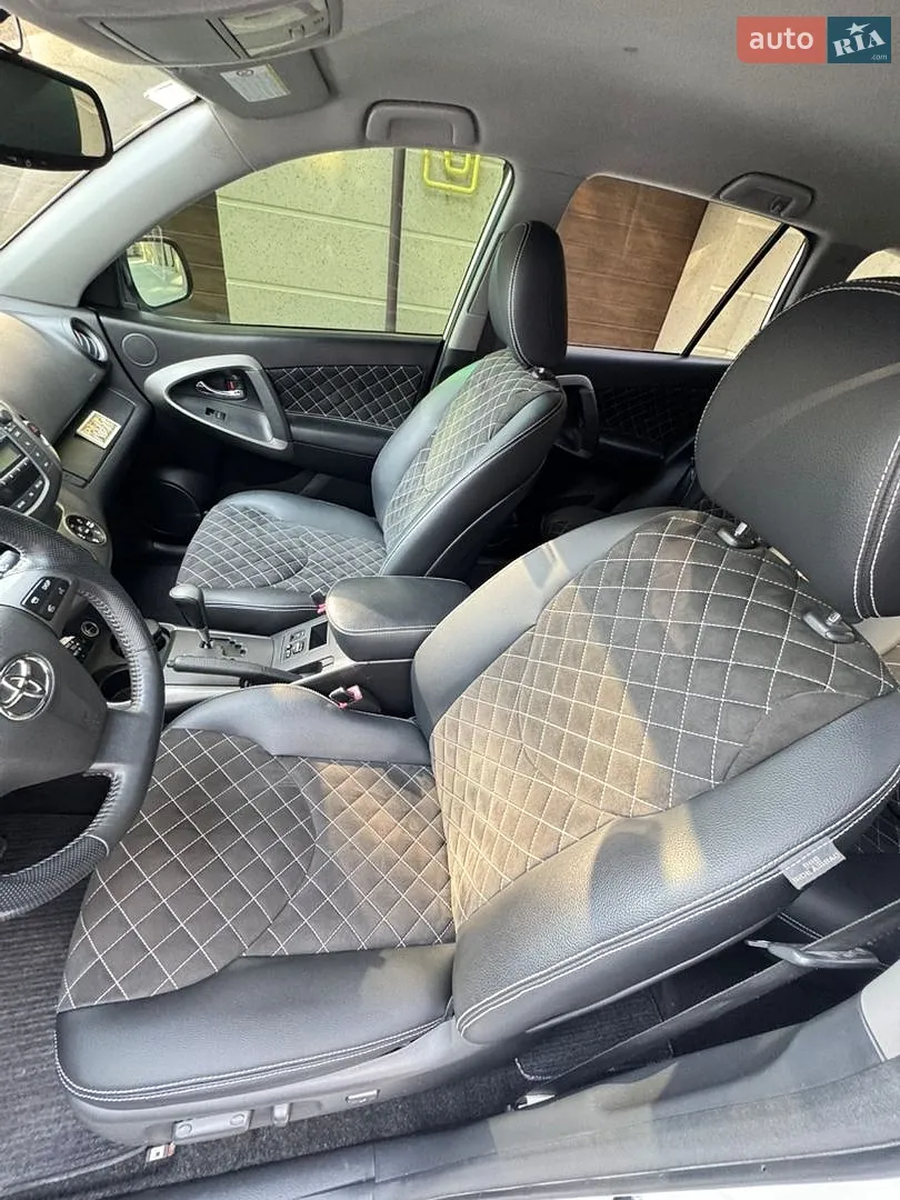2010 Toyota RAV 4 - мініатюра 20