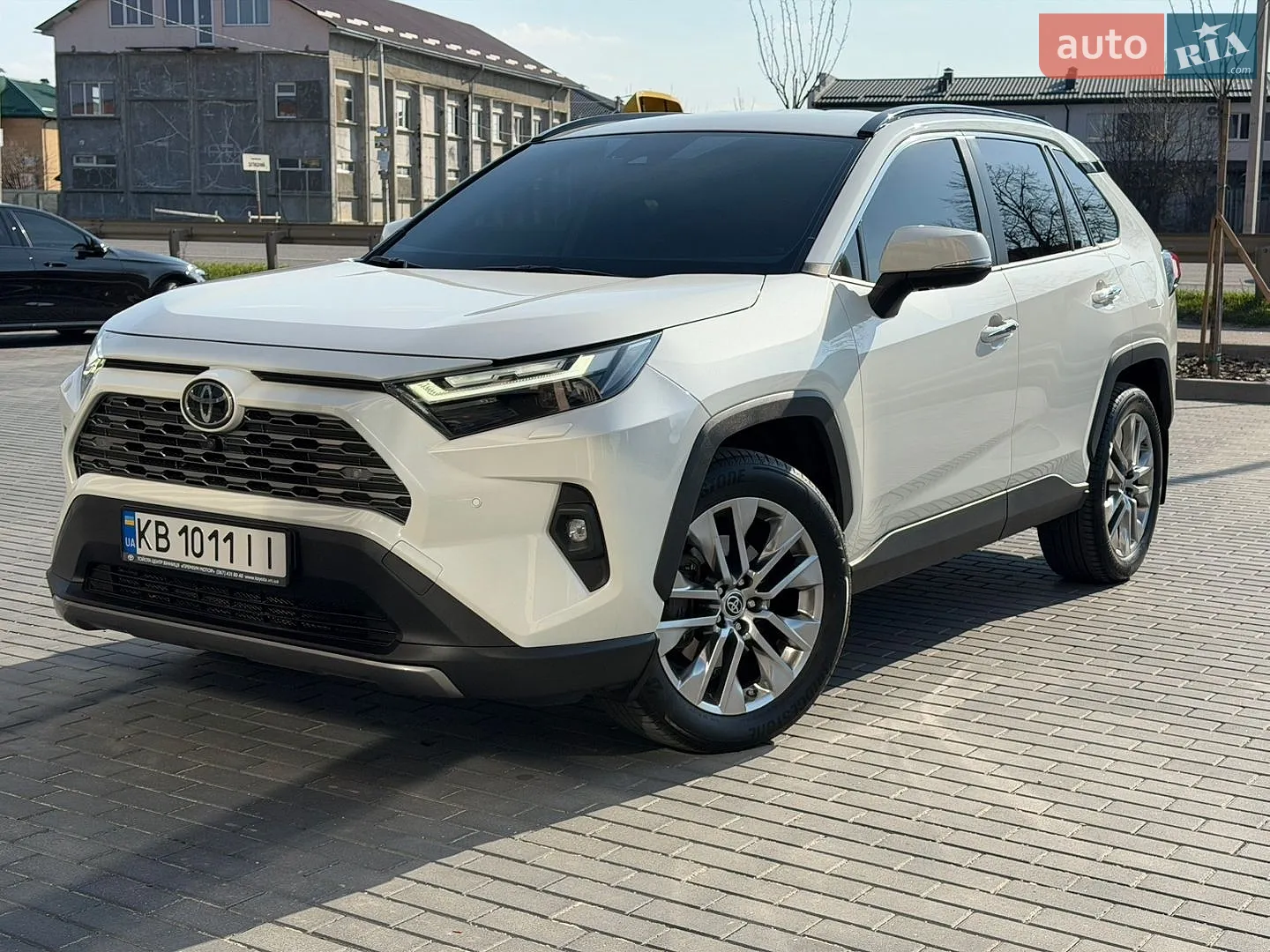 2022 Toyota RAV 4 - мініатюра 3