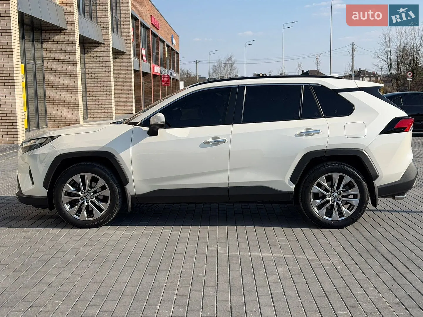2022 Toyota RAV 4 - мініатюра 10