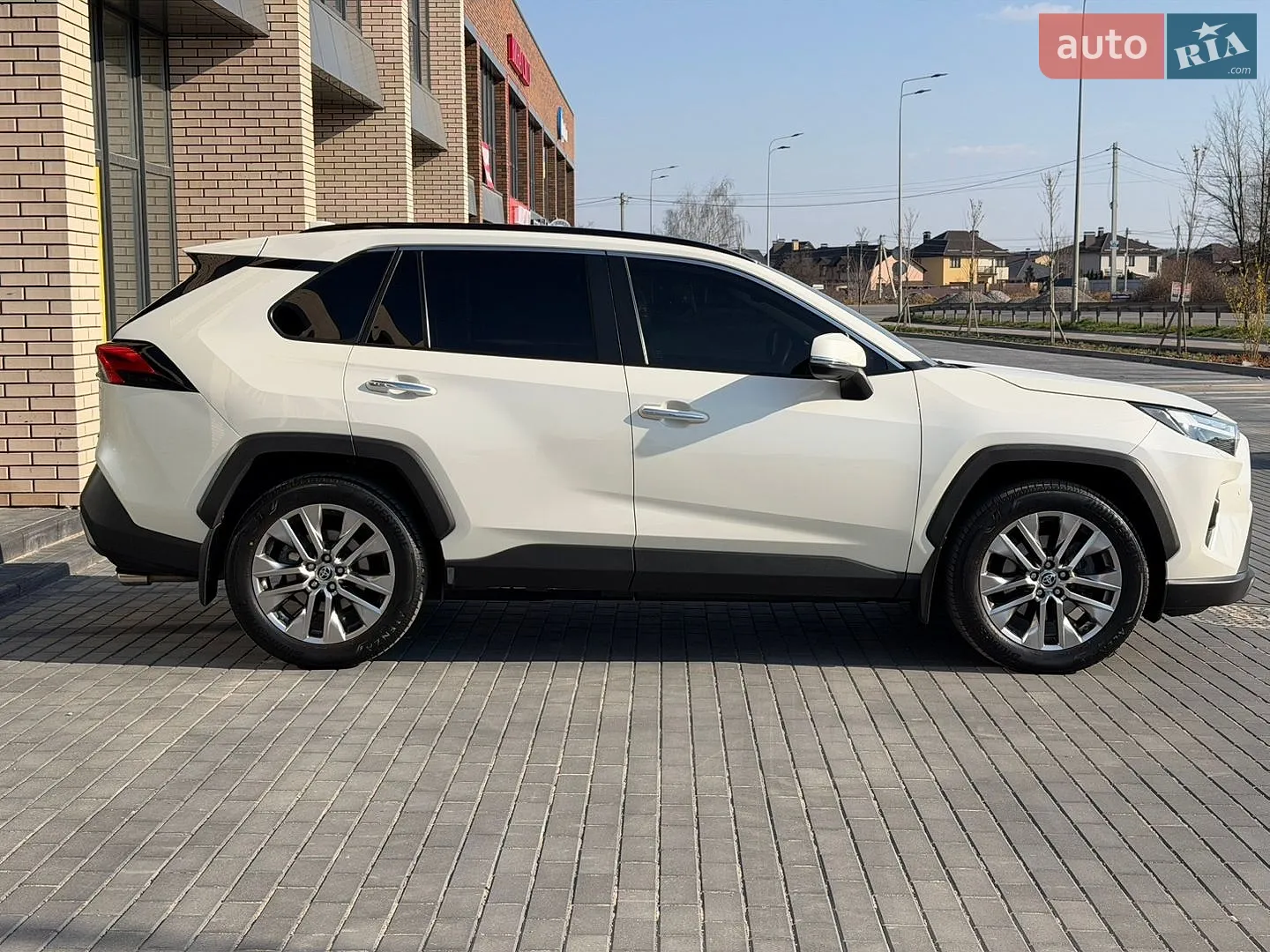 2022 Toyota RAV 4 - мініатюра 13