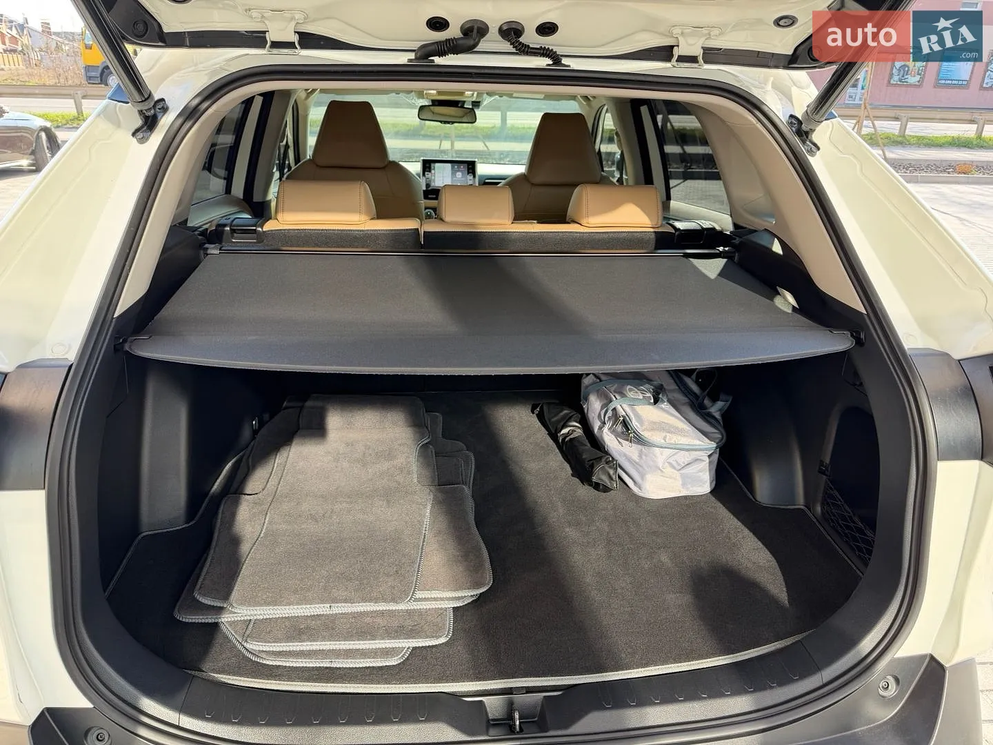 2022 Toyota RAV 4 - мініатюра 29