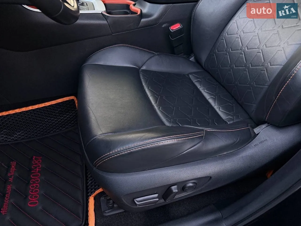 2019 Toyota RAV 4 - мініатюра 13