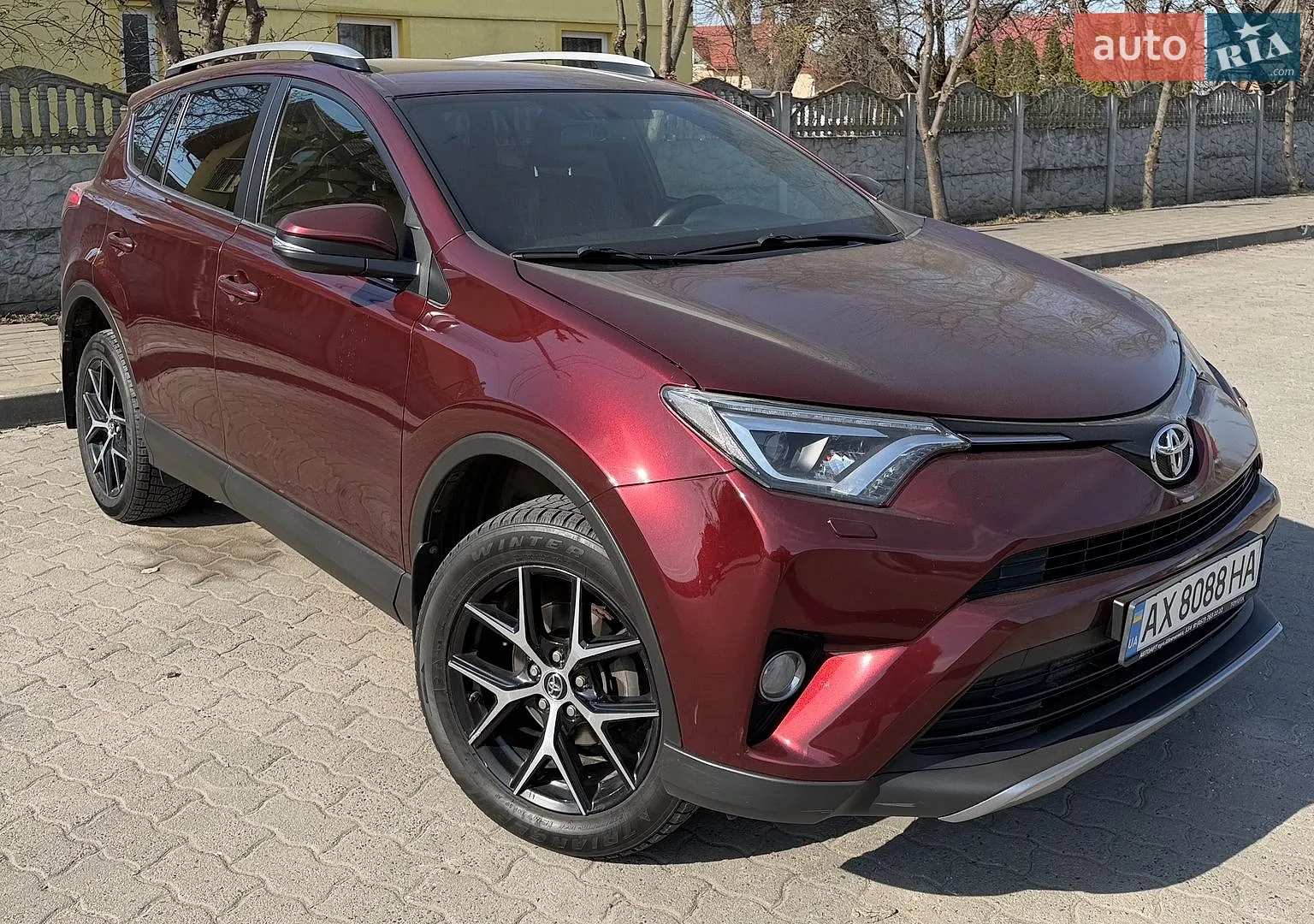 2017 Toyota RAV 4 - фото 1