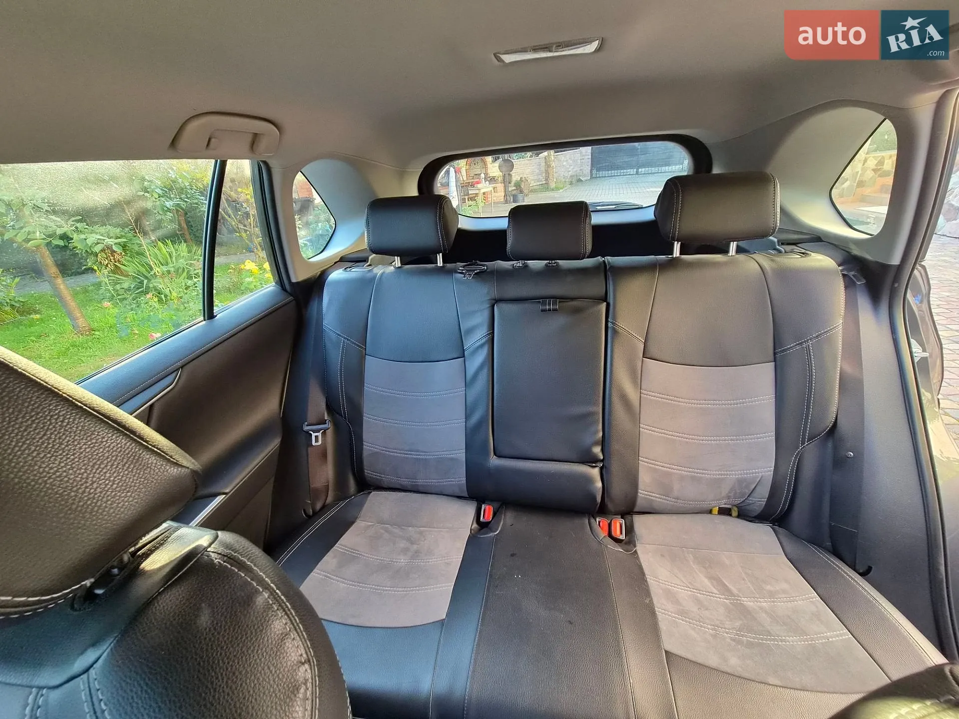 2019 Toyota RAV 4 - мініатюра 23