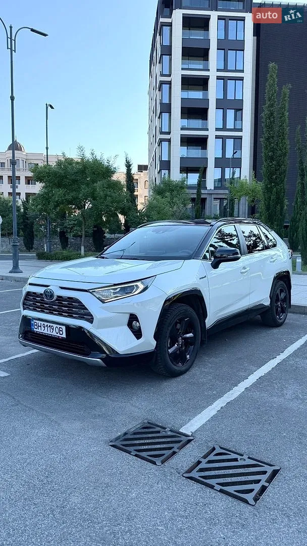 2019 Toyota RAV 4 - мініатюра 10