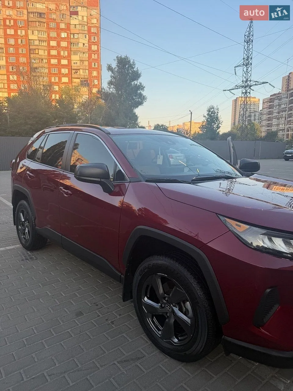2020 Toyota RAV 4 - мініатюра 3