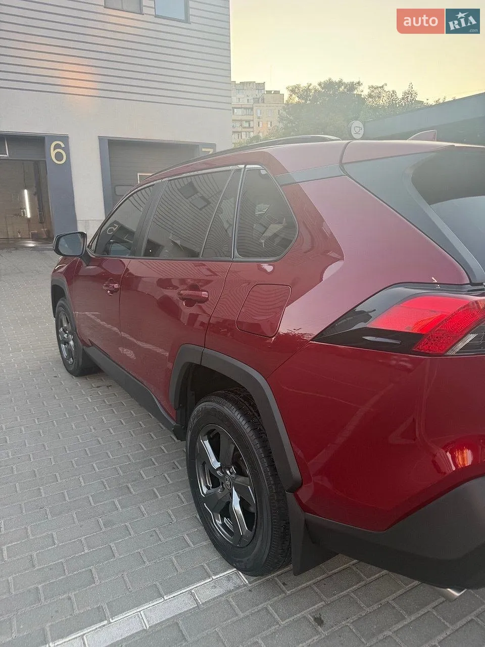 2020 Toyota RAV 4 - мініатюра 5