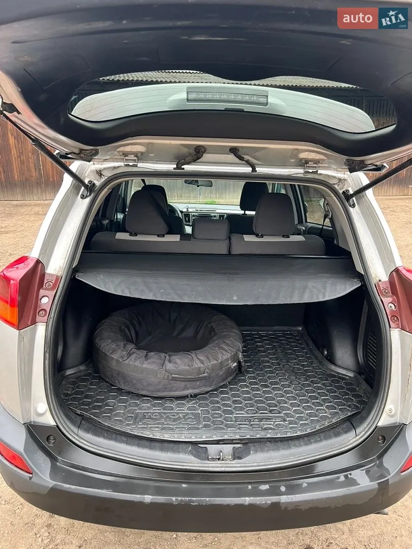 2013 Toyota RAV 4 - мініатюра 10