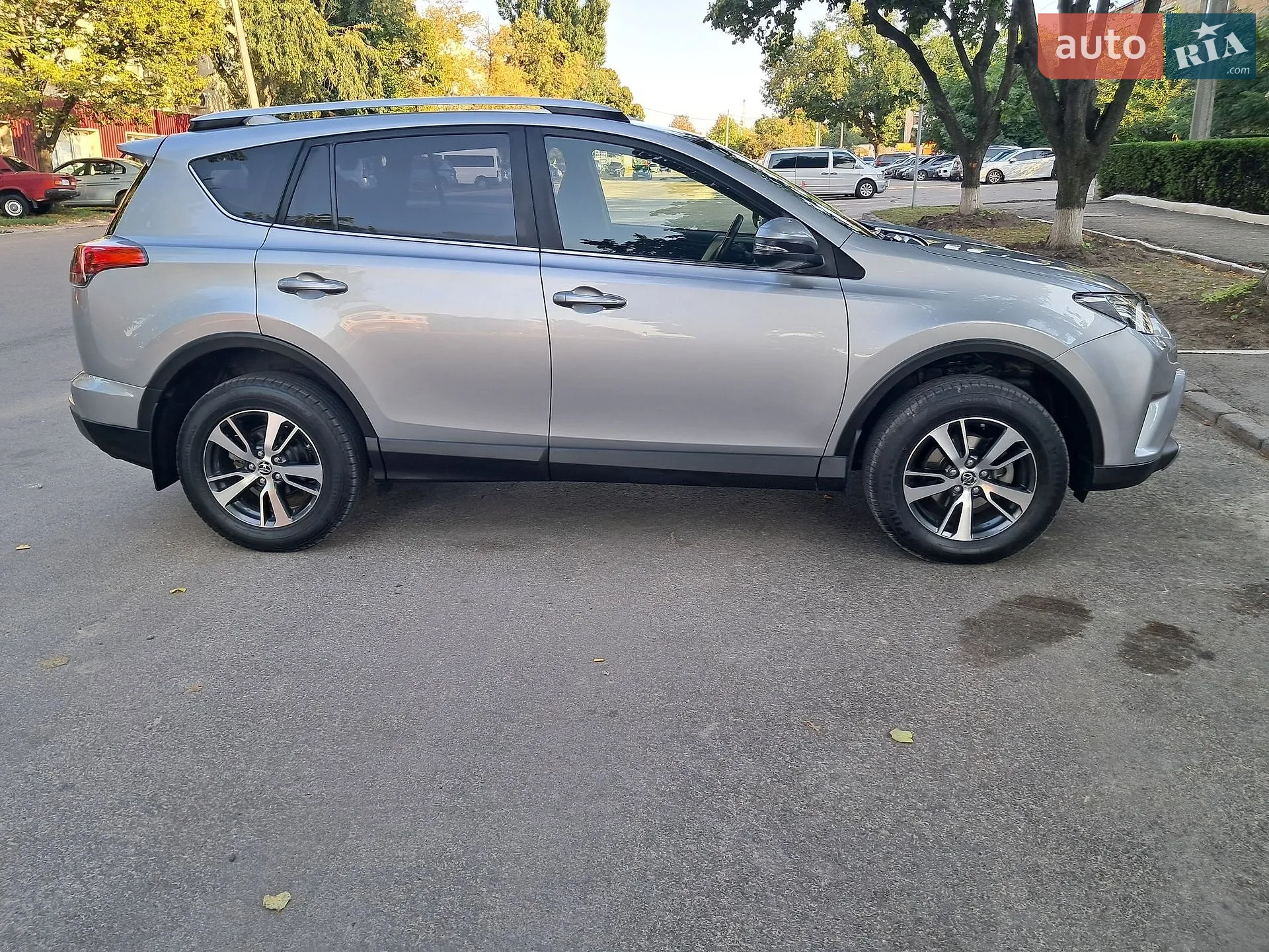 2017 Toyota RAV 4 - мініатюра 2
