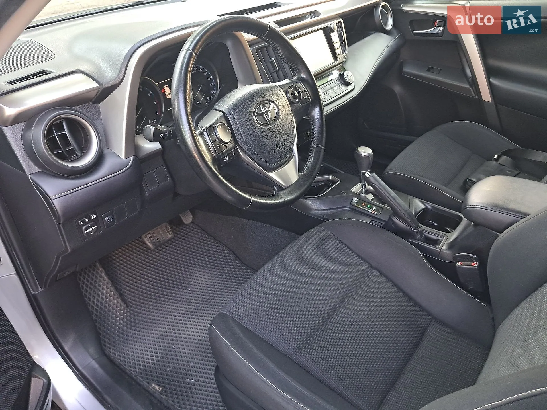 2017 Toyota RAV 4 - мініатюра 8