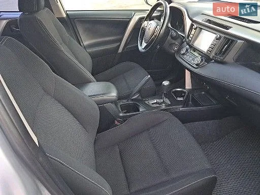 2017 Toyota RAV 4 - мініатюра 10