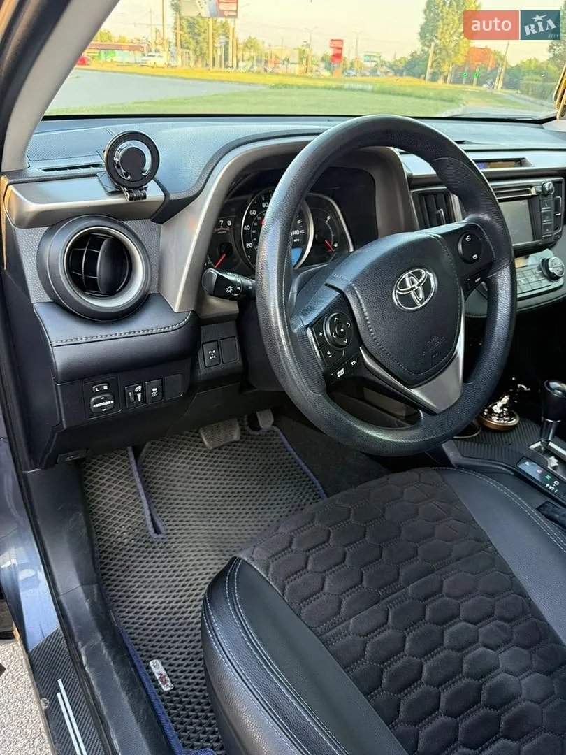 2013 Toyota RAV 4 - мініатюра 10