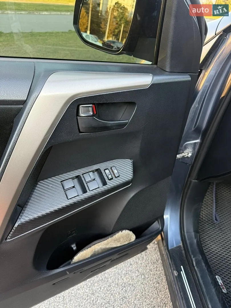 2013 Toyota RAV 4 - мініатюра 13
