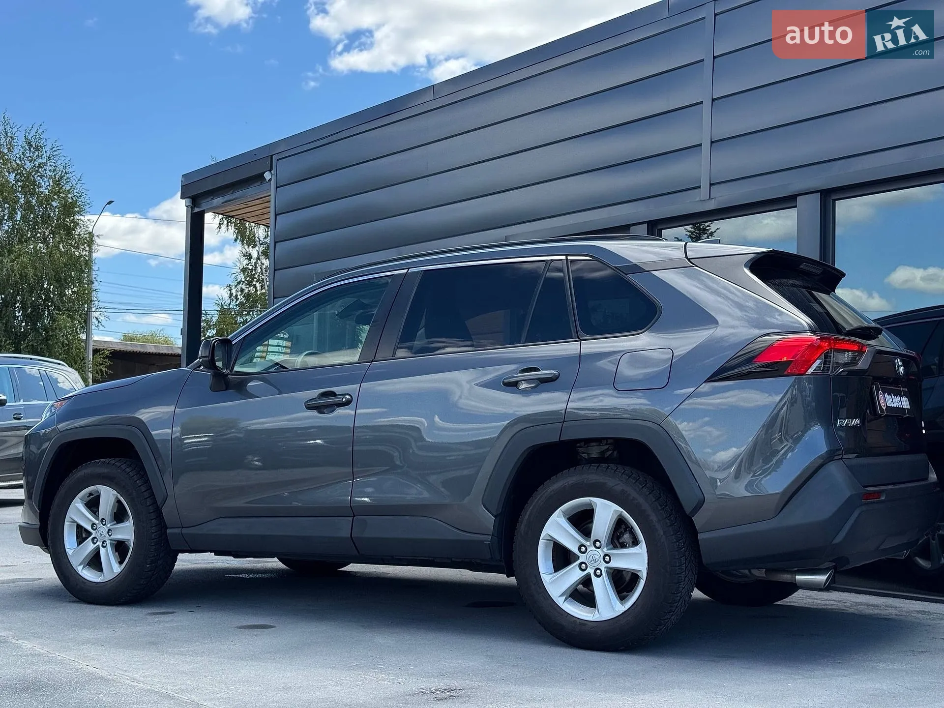 2021 Toyota RAV 4 - мініатюра 8